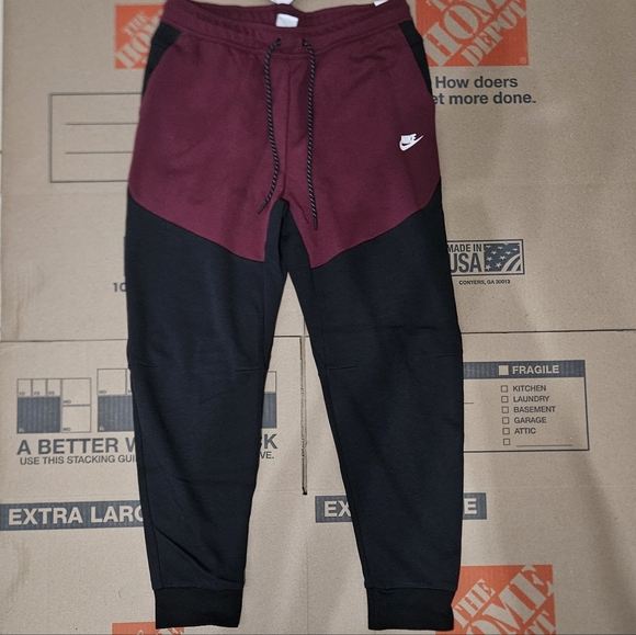 Nike Sportswear Tech Fleece Jogger Dark Beetroot Mens - Picture 1 of 5